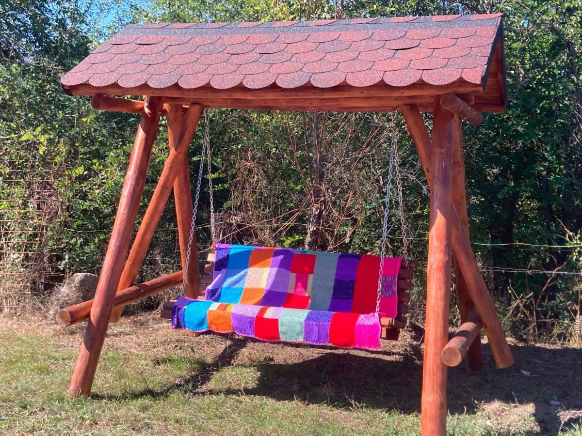 Cabanele Lu' Dinu Curtea de Argeş Екстериор снимка