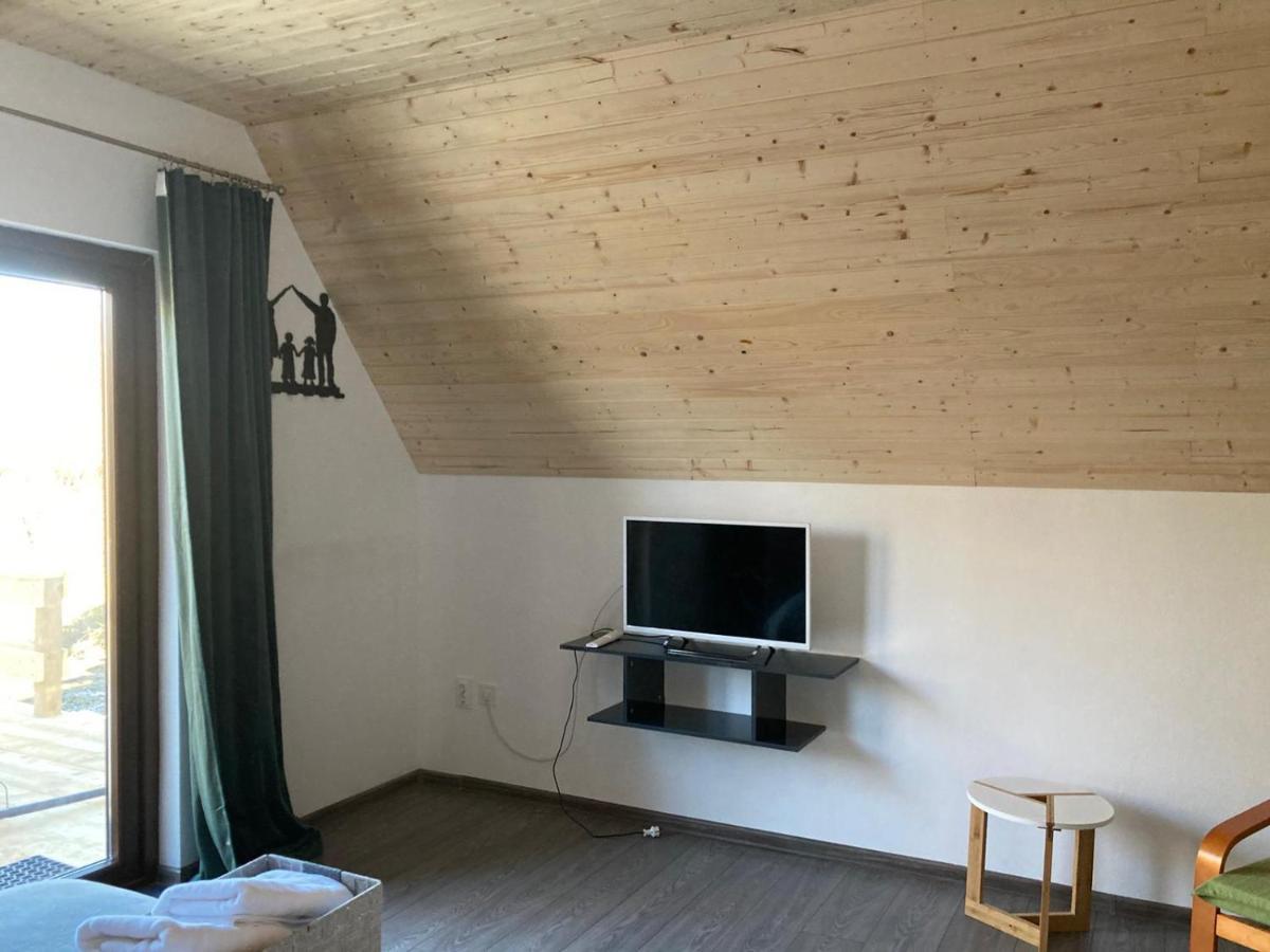 Cabanele Lu' Dinu Curtea de Argeş Екстериор снимка